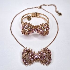 Betsey Johnson Y2K Goldtone Filigree Pink Crystal Bow Necklace & Bracelet Set